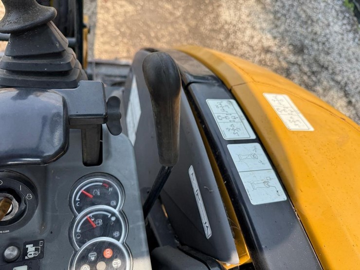 2008-caterpillar-303c-cr-image-23