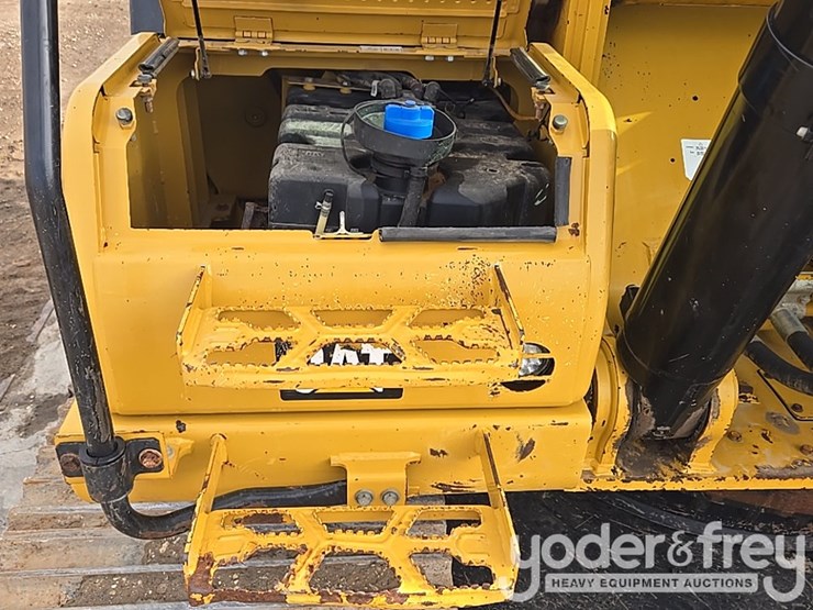 2019-caterpillar-336-image-43