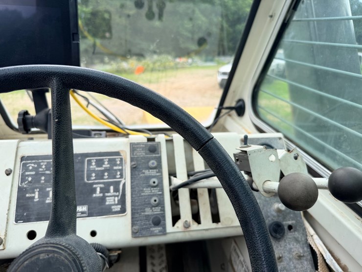 #24150-•-1992-p&h-mobile-35-ton-crane-image-93