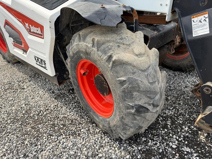 2022-bobcat-tl619-image-11
