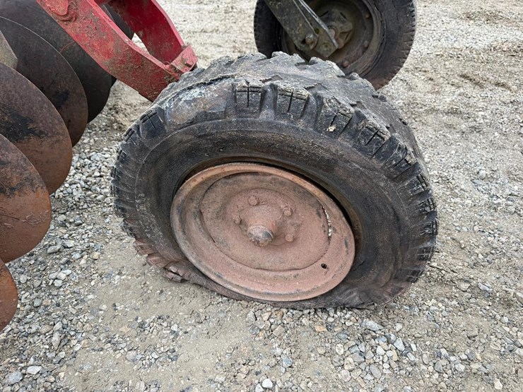massey-ferguson-30-image-7