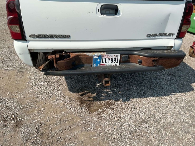 2004-chevrolet-silverado-1500-image-5