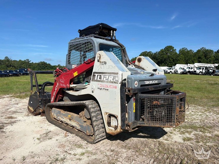 2022-takeuchi-tl12r2-image-4