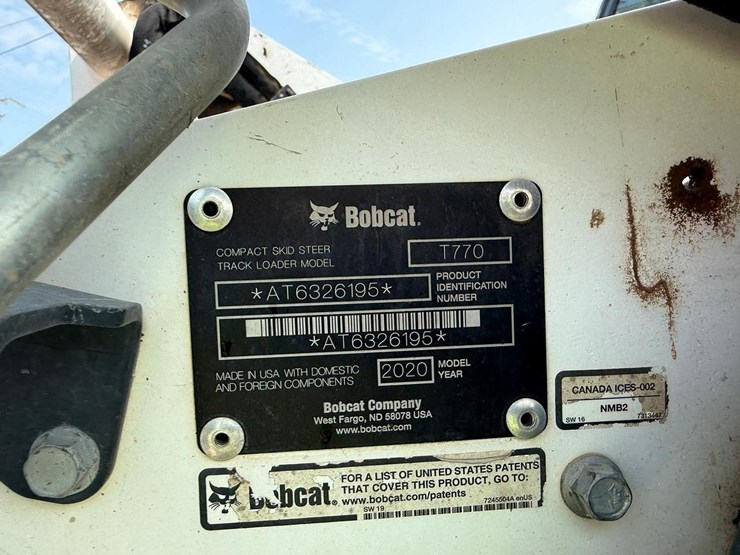 2020-bobcat-t770-image-29