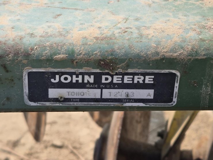 john-deere-14-image-11