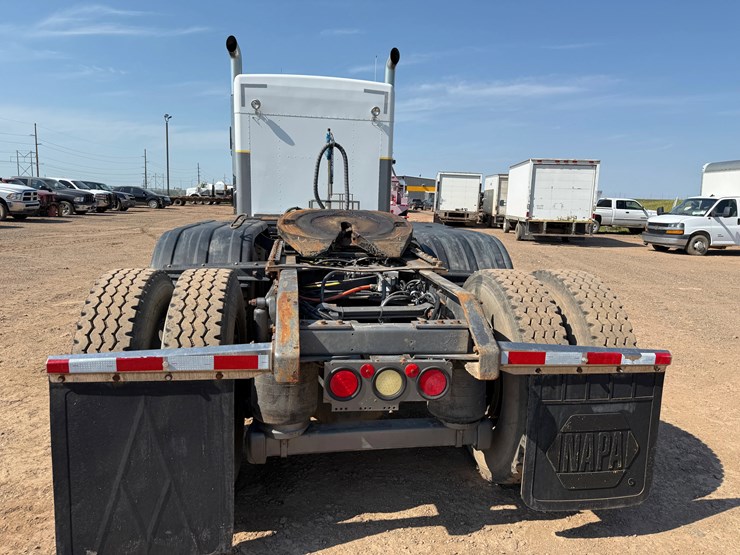 2014-kenworth-t800-image-7