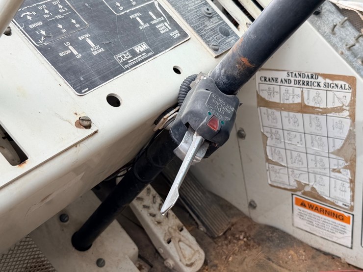 #24150-•-1992-p&h-mobile-35-ton-crane-image-96