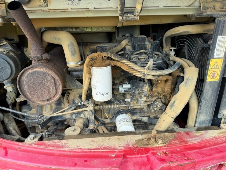 2012-takeuchi-tb250-image-18