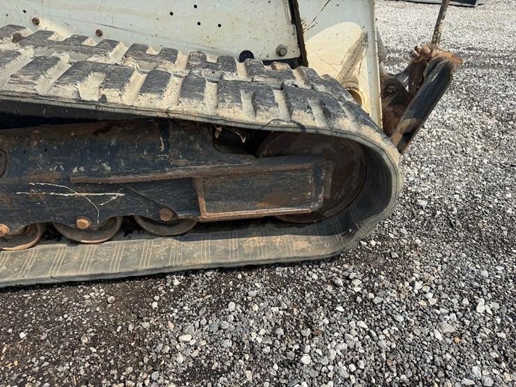 2020-bobcat-t770-image-15