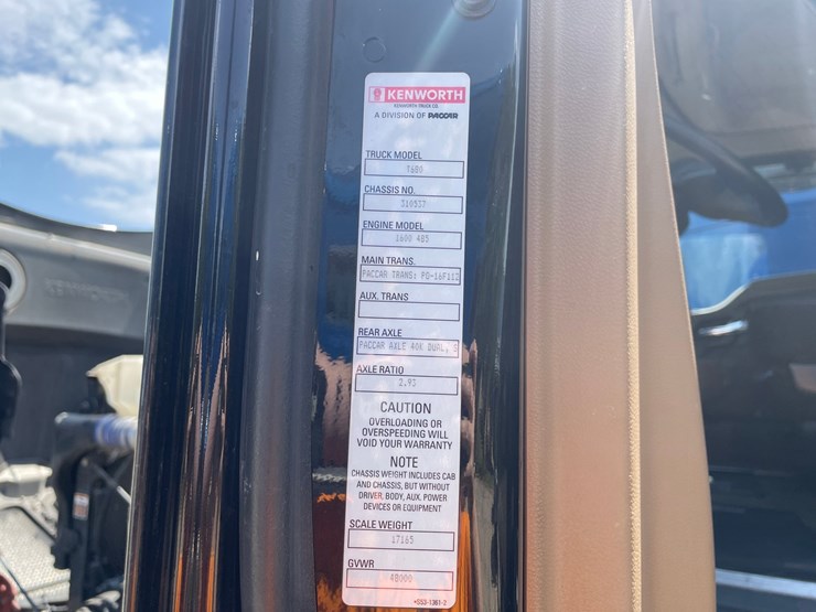 2019-kenworth-t680-image-26