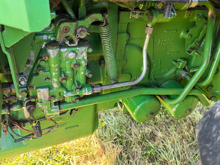 john-deere-4850-image-31