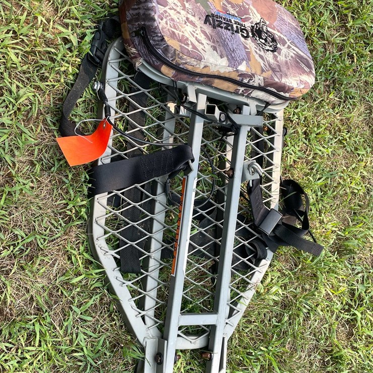 #5714 • Grizzly Tree Stand Seat