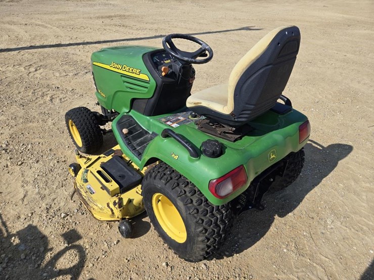 john-deere-x585-image-20