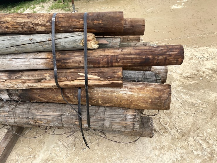 #3614-•-bundle-of-used-round-posts-image-6