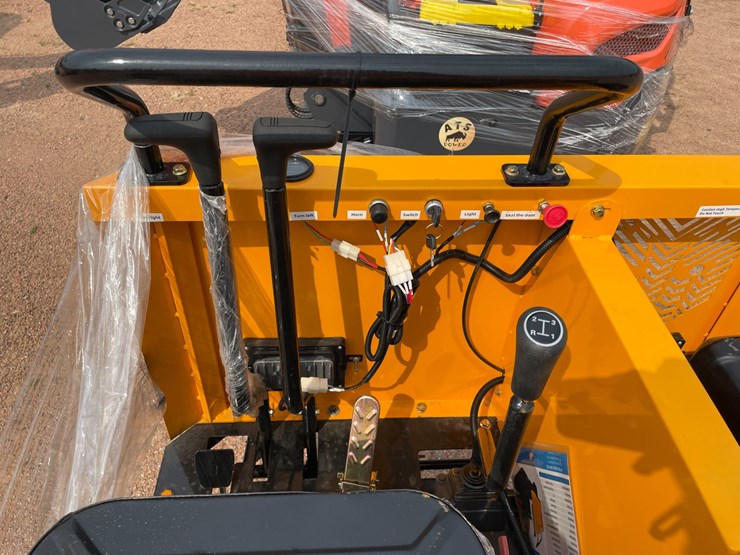 #5625-•-sdlool-j1500-crawler-dumper-with-seat-(mosinee,-wi)-image-13