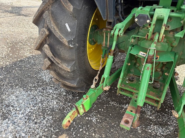 2016-john-deere-5055e-image-15