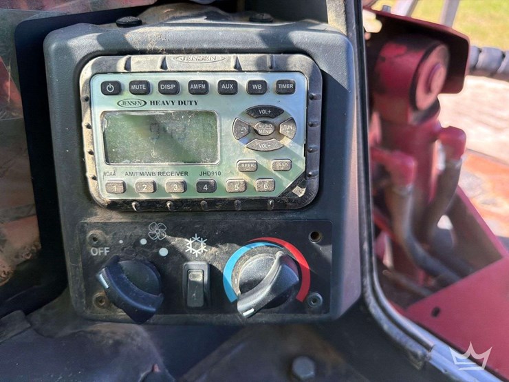 2022-takeuchi-tl12r2-image-9