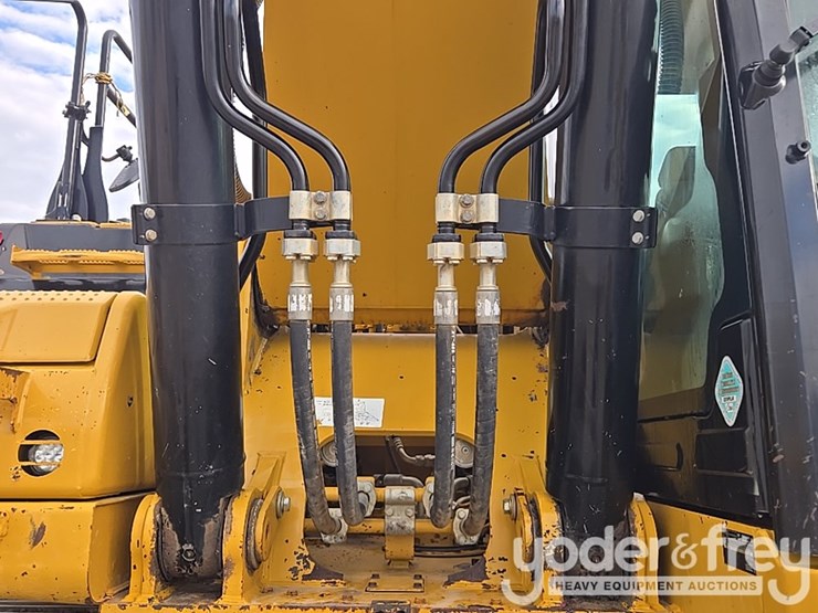 2019-caterpillar-336-image-26