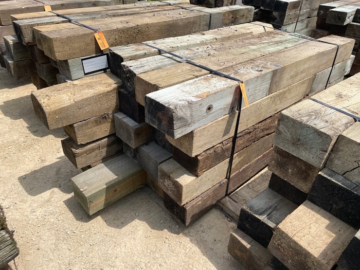 #3606-•-bundle-of-used-guard-rail-posts-image-2