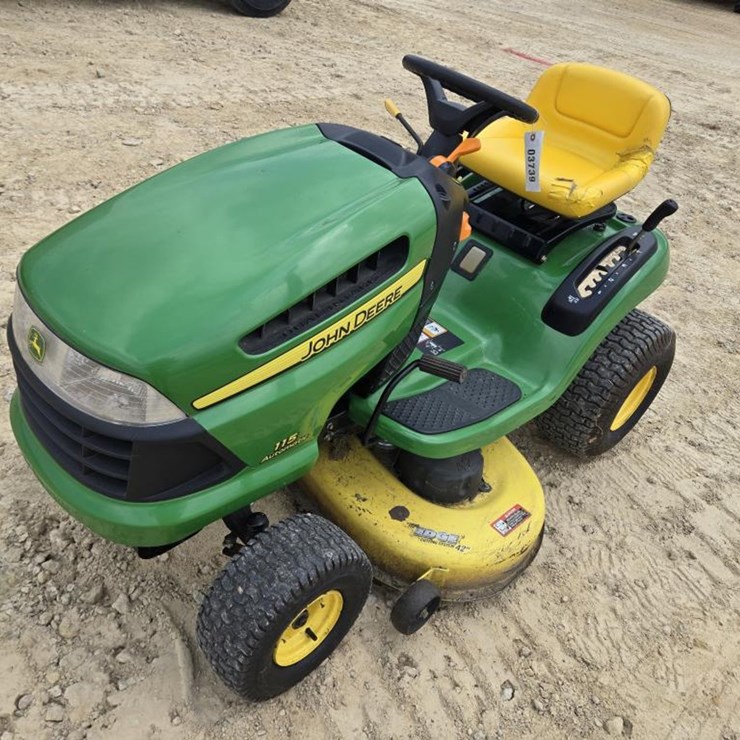 JOHN DEERE 115