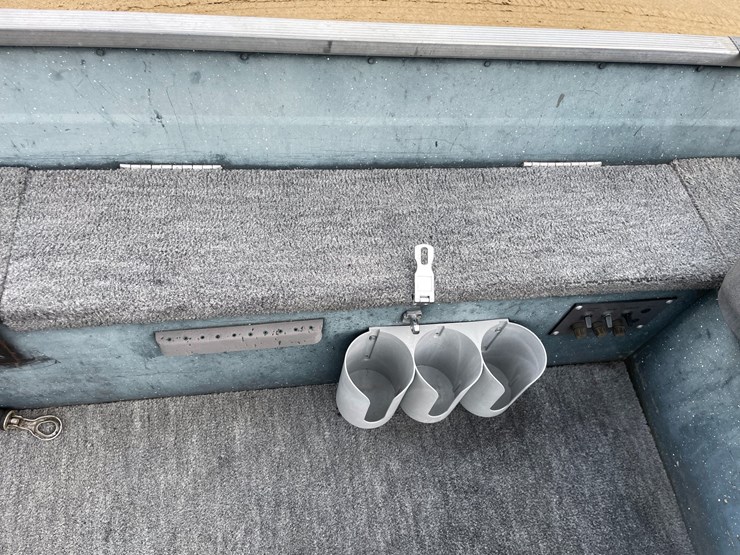 #1221-•-1987-16'-bass-tracker-aluminum-boat-(has-wi-title)-image-36