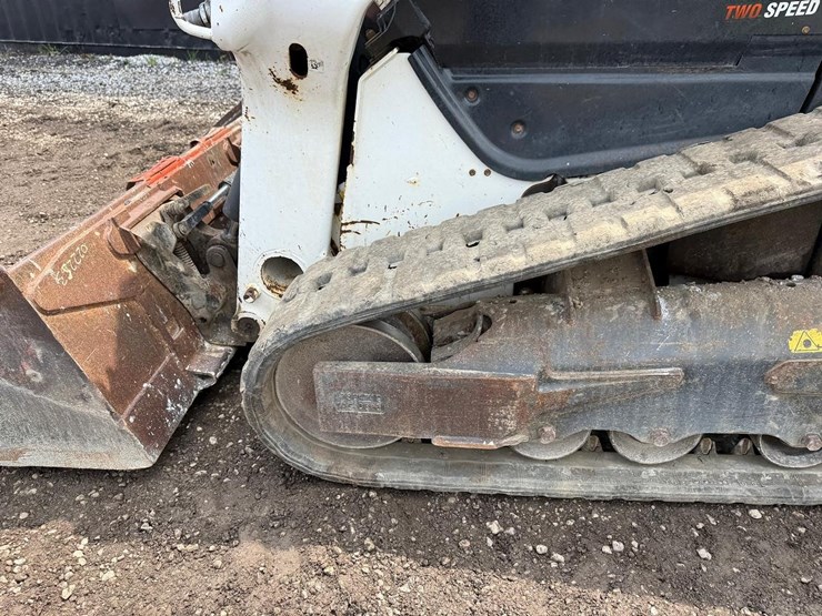 2020-bobcat-t76-image-17