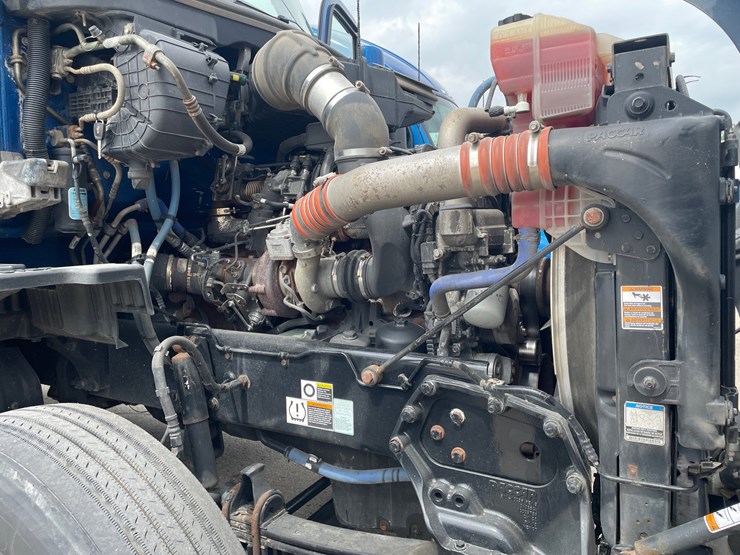 2020-kenworth-t680-image-42
