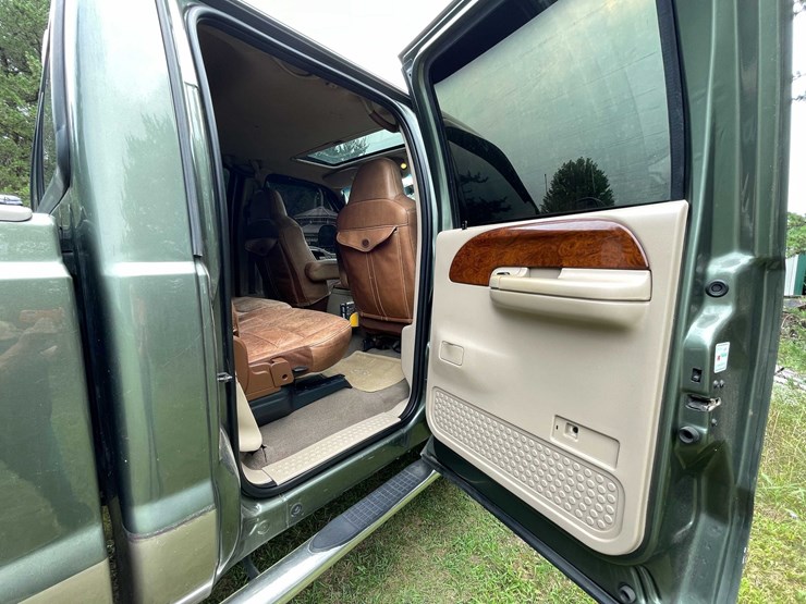 #5703-•-2004-king-ranch-ford-(has-wi-title)-image-88