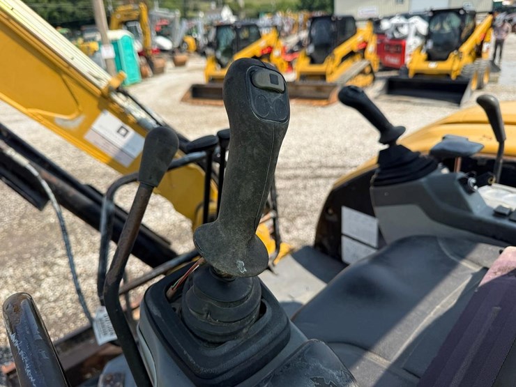 2008-caterpillar-305c-cr-image-23