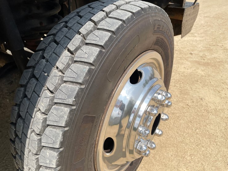 2015-ford-f550-image-85