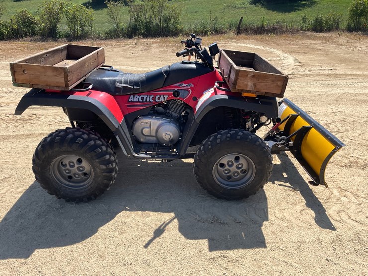 #1226-•-2003-arctic-cat-atv-with-winch-and-plow-(sells-with-bill-of-sale-only)-image-4