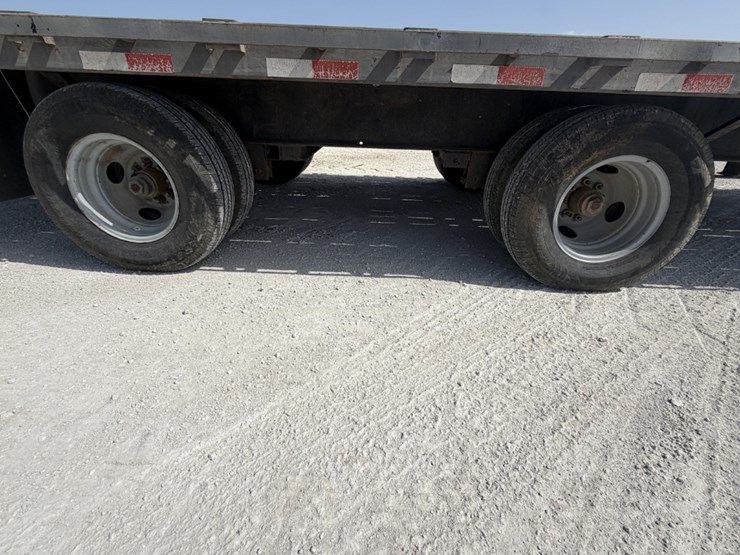 2009-pj-flatbed-image-10
