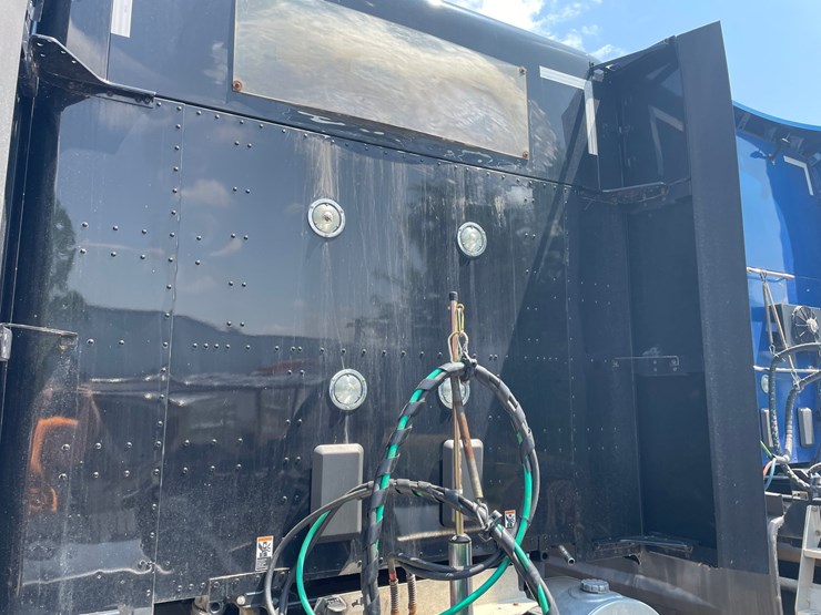 2019-kenworth-t680-image-15