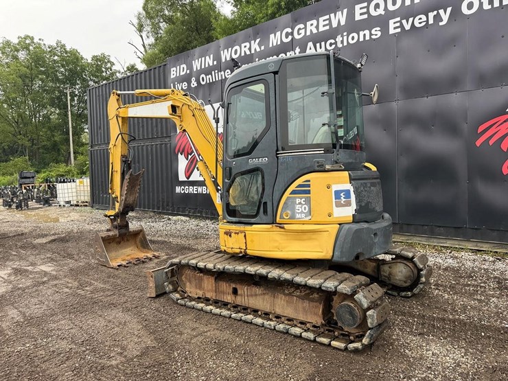 2005-komatsu-pc50mr-2-image-2