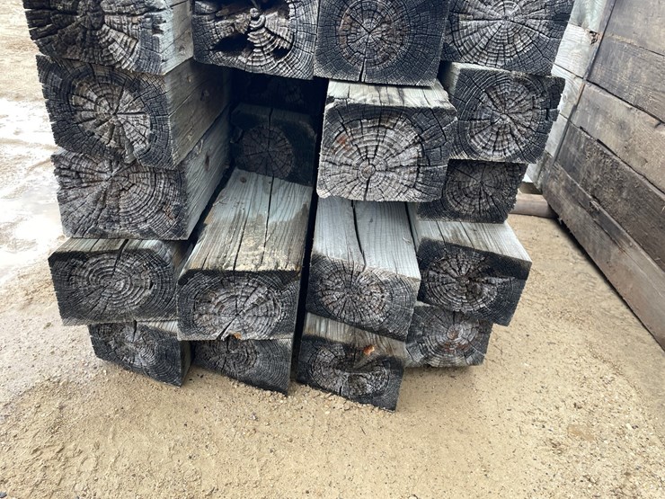 #3640-•-bundle-of-used-guard-rail-posts-image-6