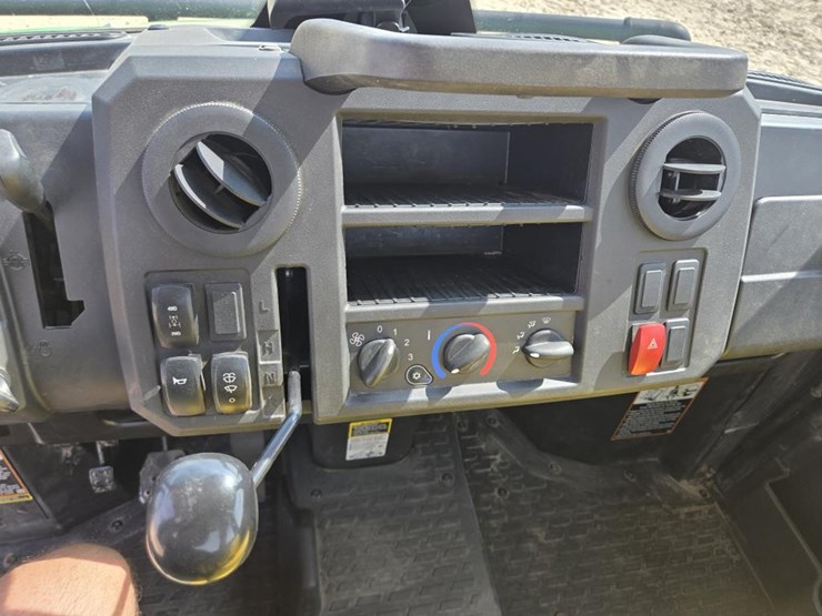 2018-john-deere-gator-xuv-835m-image-18