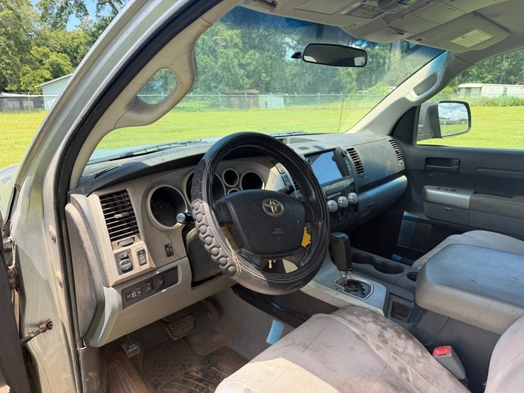2008-toyota-tundra-image-19