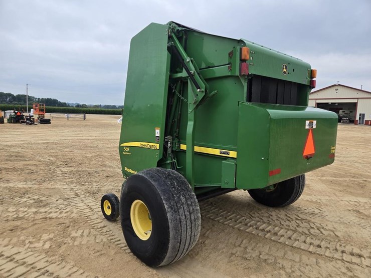 john-deere-569-image-12