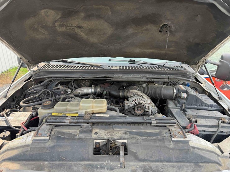 2000-ford-f550-image-27