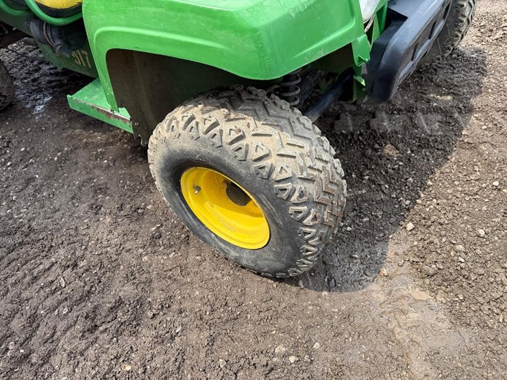 2014-john-deere-gator-tx-image-9