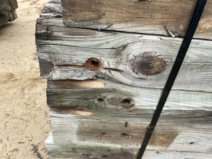#3635-•-bundle-of-used-guard-rail-posts-image-14