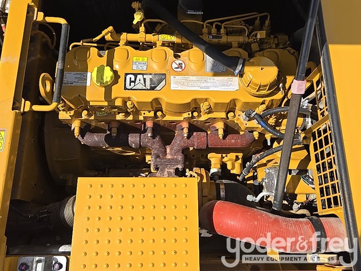 2019-caterpillar-336-image-55