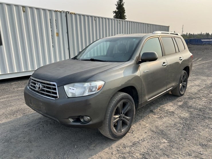 2010-toyota-highlander-image-1