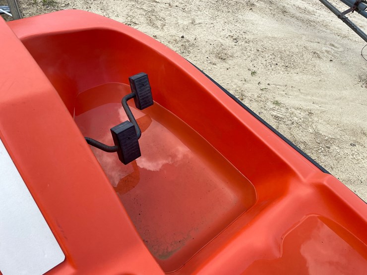 #3583-•-contour-paddle-boat-image-10