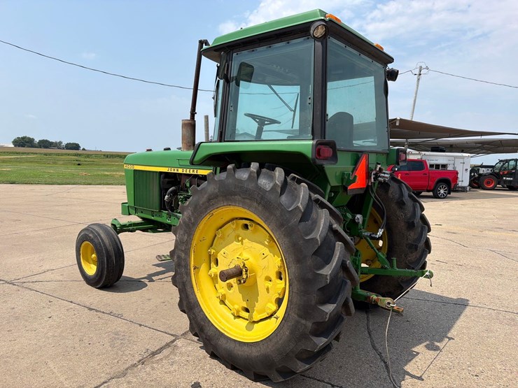 john-deere-4030-image-6
