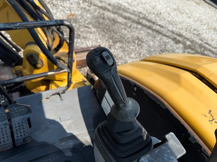 2008-caterpillar-305c-cr-image-20