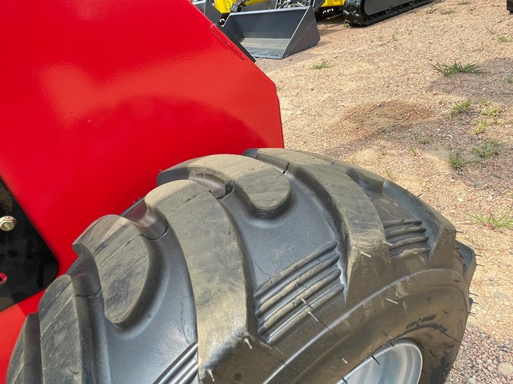 #5595-•-mms-sl-323tz-mini-skid-steer-loader-(mosinee,-wi)-image-22