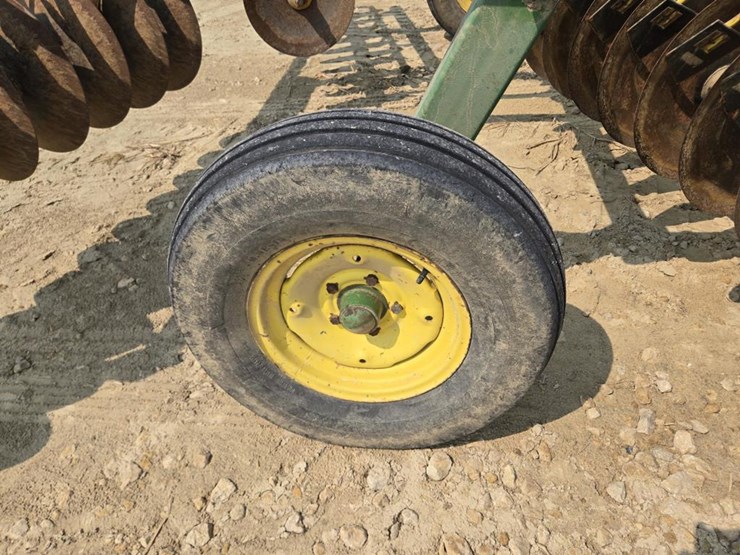 john-deere-14-image-5