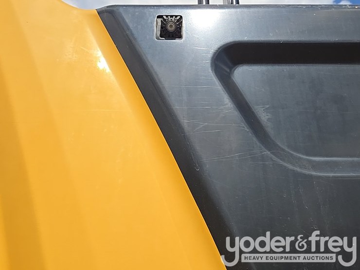 2019-caterpillar-336-image-67