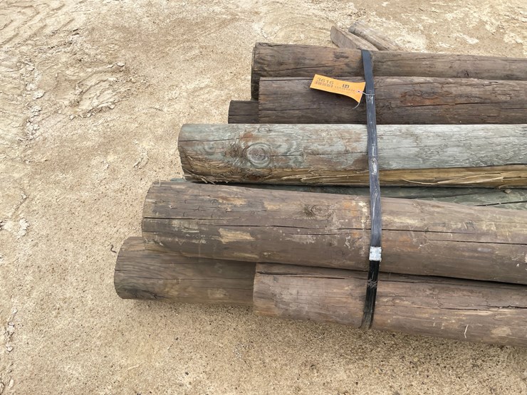 #3616-•-bundle-of-used-round-posts-image-8